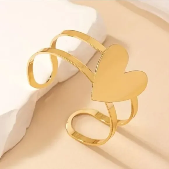 Heart gold plated  cuff bracelet - Picture 2 of 5